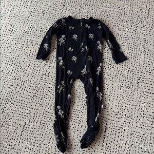 Kyte BABY Black Floral Kids Pajamas Footies